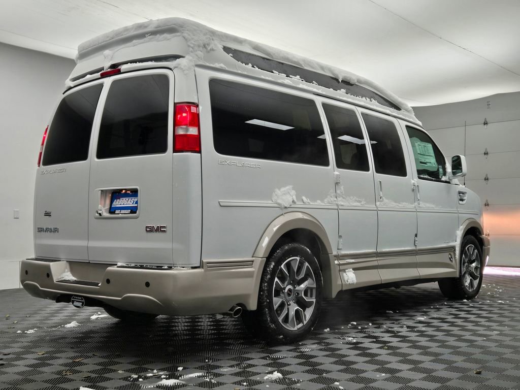 New 2025 GMC Savana 2500 w/ Driver Convenience Package image 11