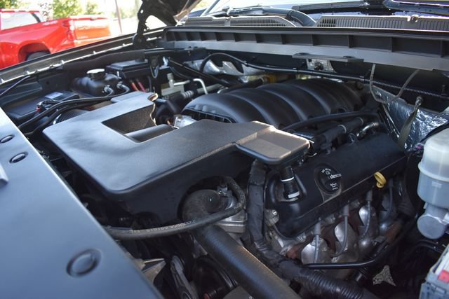 Used 2017 Chevrolet Silverado 1500 LT w/ All Star Edition AWD/4WD image 43