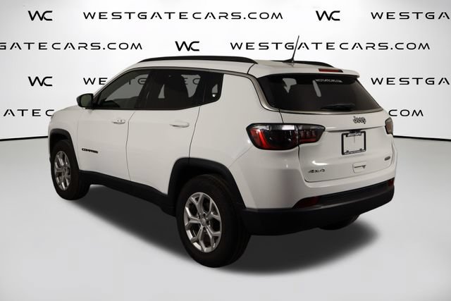 Used 2024 Jeep Compass Latitude AWD/4WD image 41