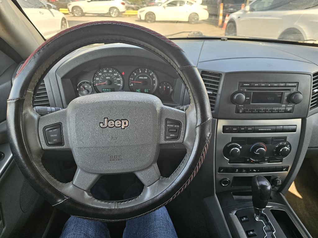 Used 2006 Jeep Grand Cherokee Laredo AWD/4WD image 14