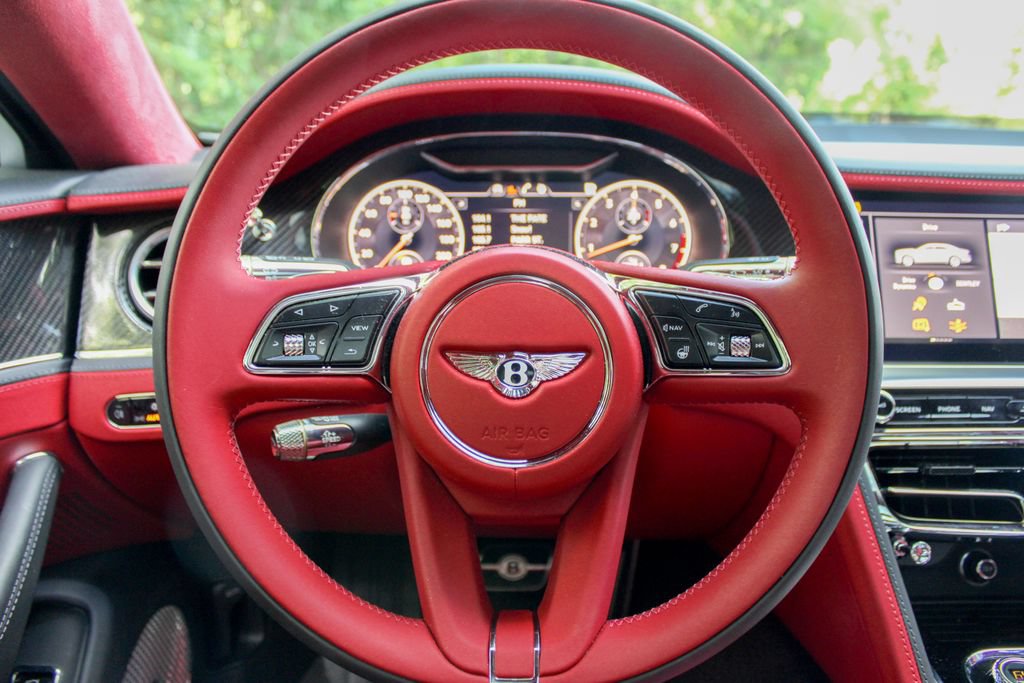 Used 2024 Bentley Flying Spur V8 AWD/4WD image 11