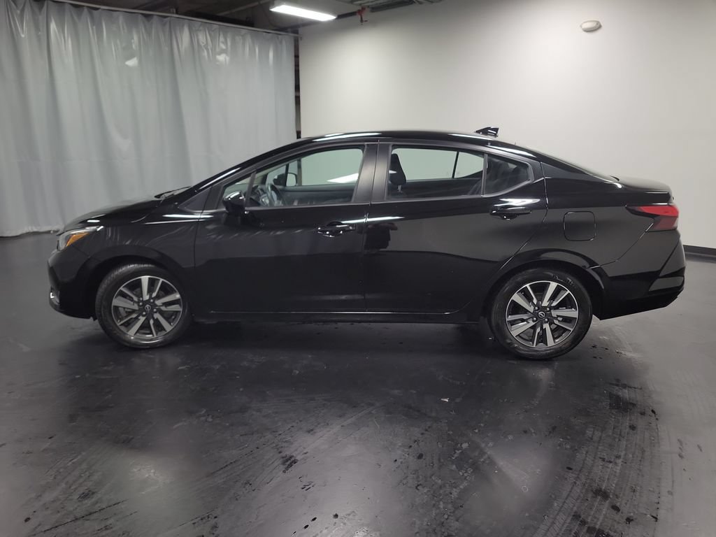 Used 2025 Nissan Versa SV FWD image 5