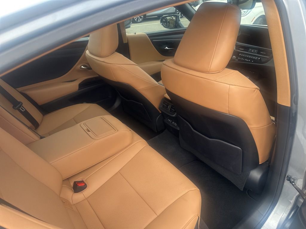 Certified 2023 Lexus ES 350 w/ Premium Package image 22