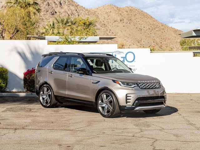 New 2025 Land Rover Discovery Metropolitan Edition AWD/4WD image 4