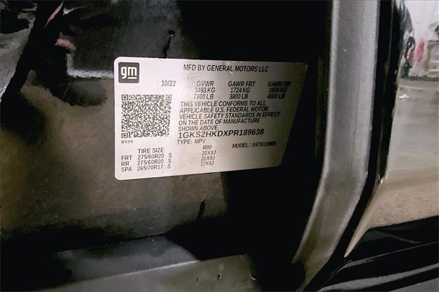 Used 2023 GMC Yukon XL AT4 image 30