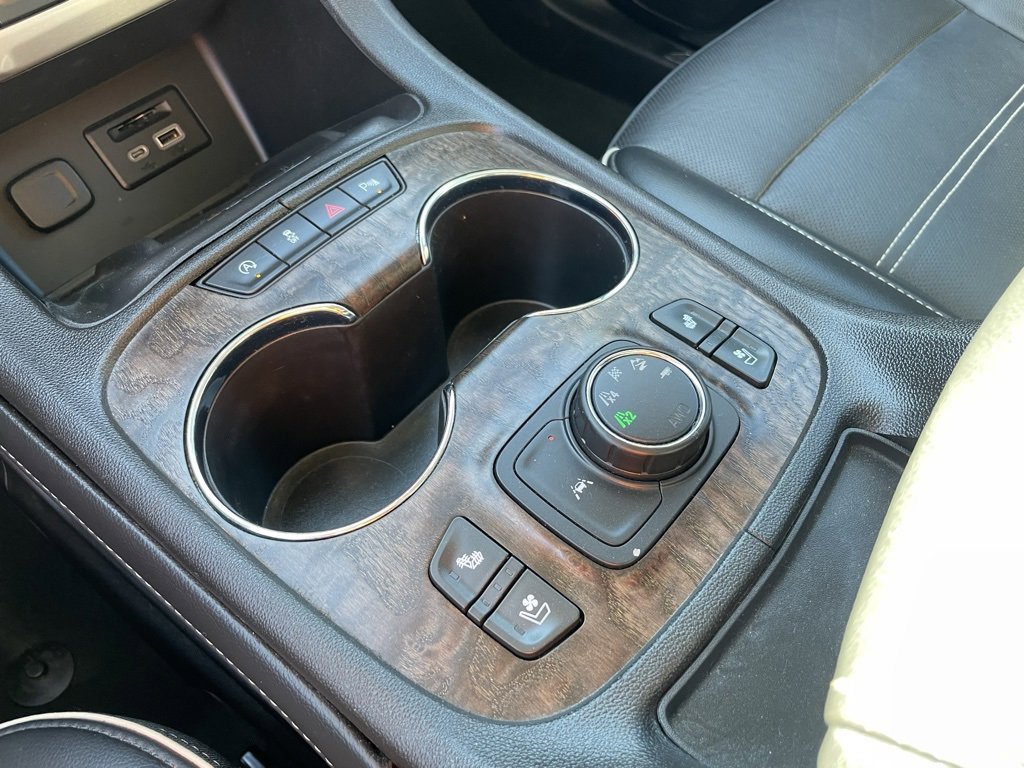 Used 2023 GMC Acadia Denali w/ Trailering Package image 16