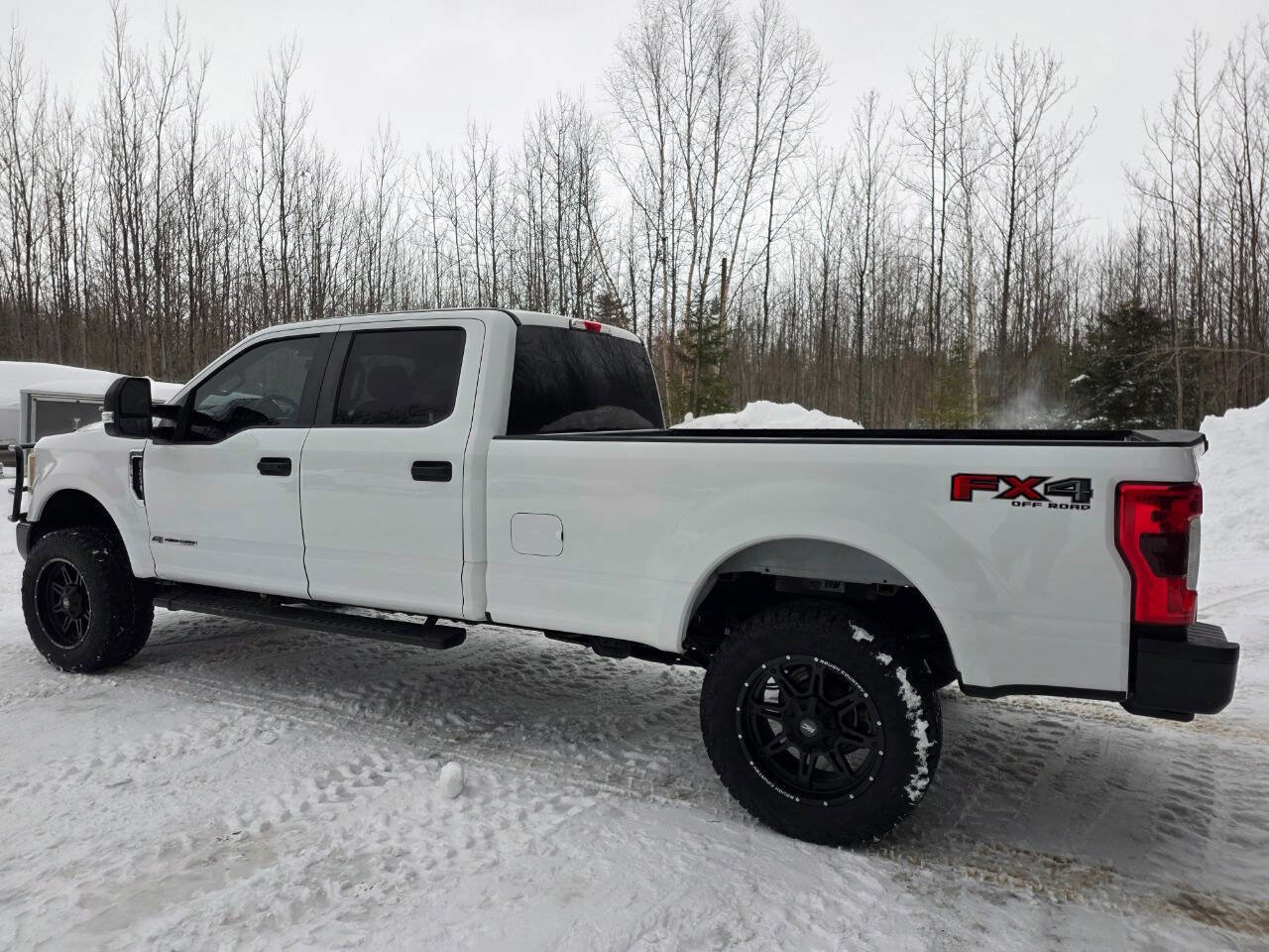 Used 2019 Ford F250 XL w/ Power Equipment Group image 4