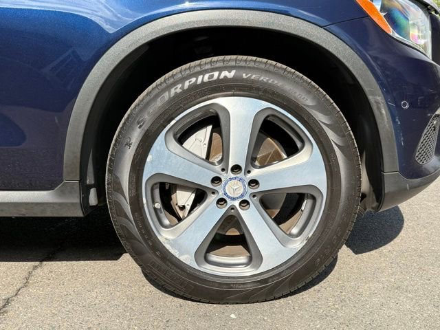 Used 2017 Mercedes-Benz GLC 300 4MATIC Coupe image 21