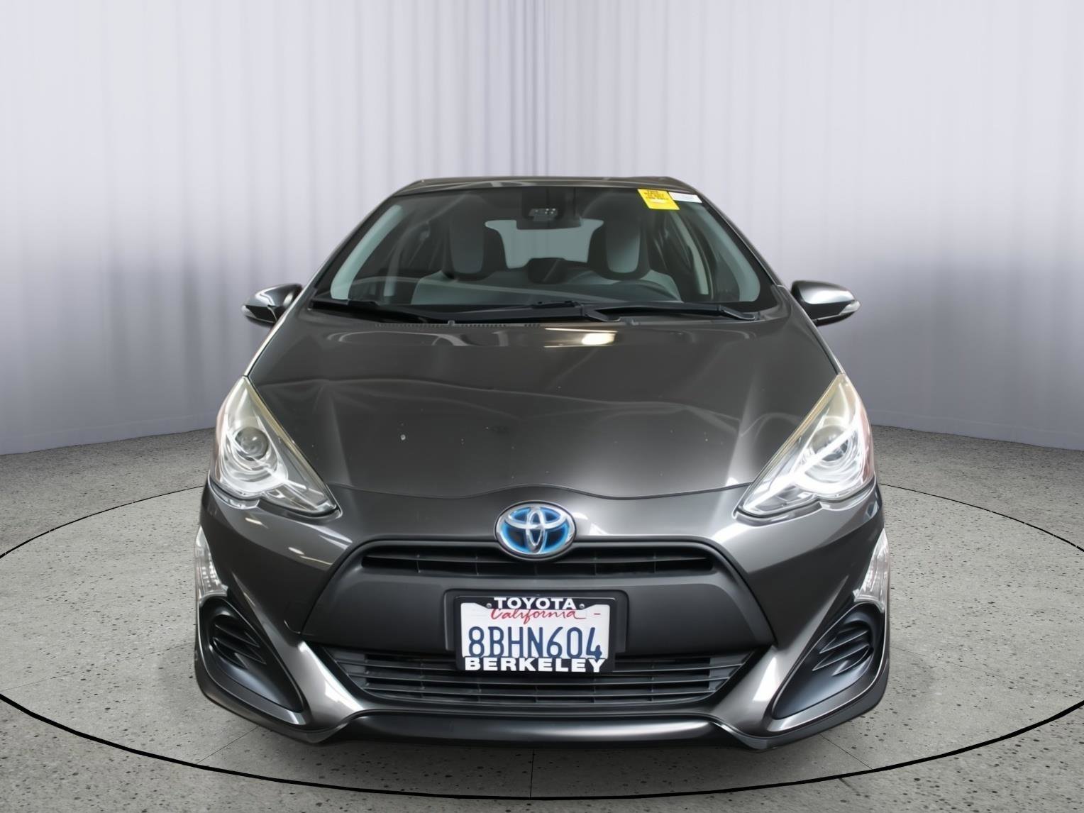 Used 2017 Toyota Prius C One image 2