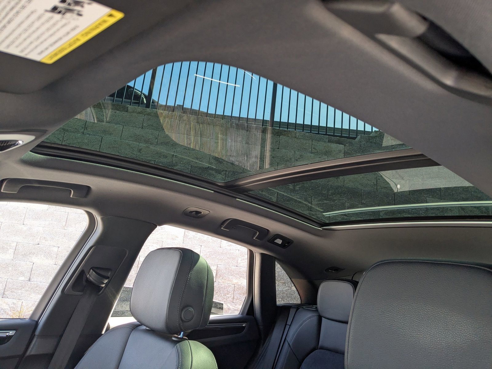 Used 2018 Porsche Macan image 27