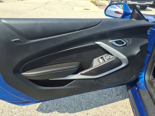 Used 2018 Chevrolet Camaro LT RWD image 11
