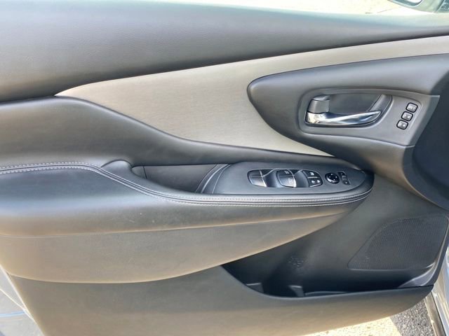 Used 2023 Nissan Murano SL image 17