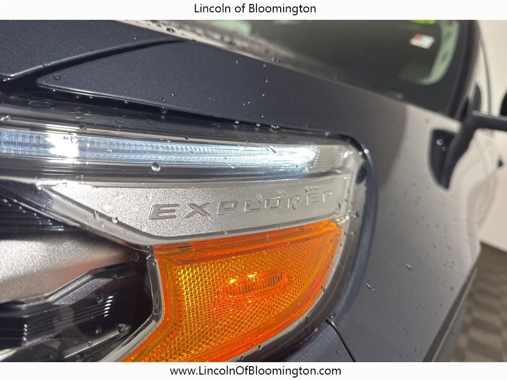 Used 2022 Ford Explorer Platinum w/ Equipment Group 601A image 17