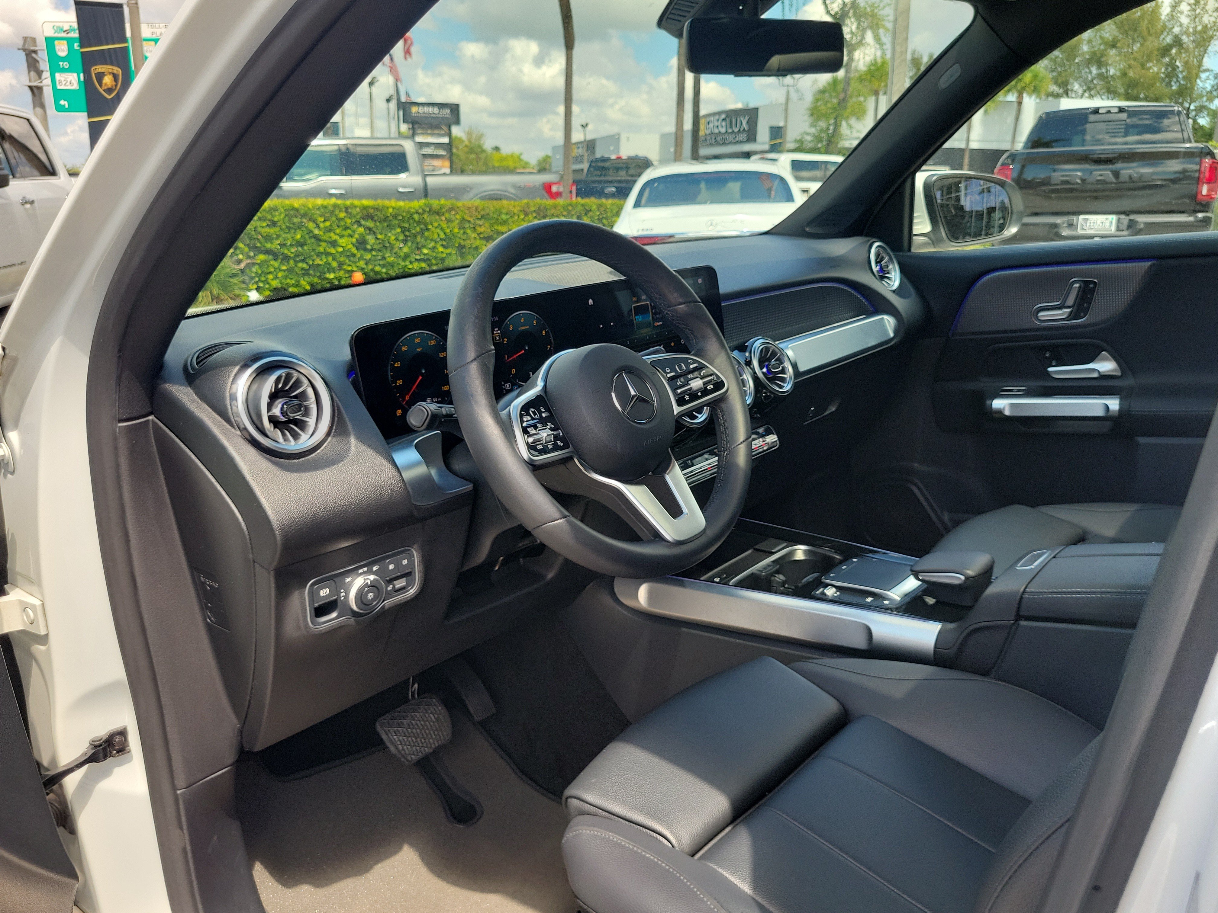 Used 2022 Mercedes-Benz GLB 250 image 9