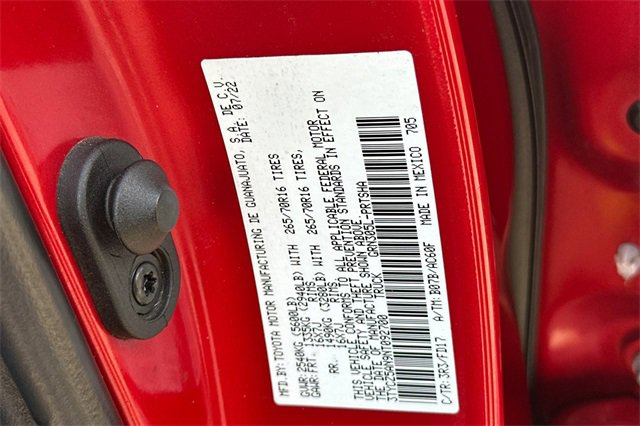 Used 2022 Toyota Tacoma TRD Off-Road image 30