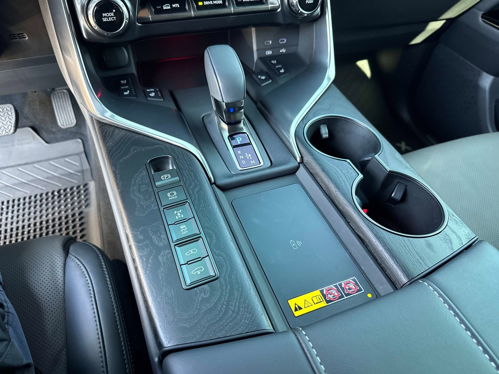 Certified 2025 Lexus LX 700h Overtrail image 27