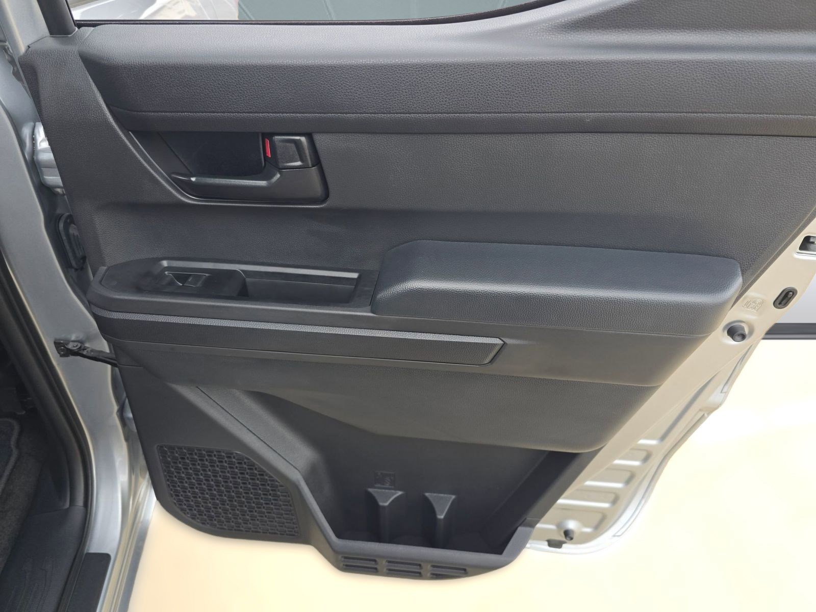 Used 2024 Toyota Tacoma SR5 image 17