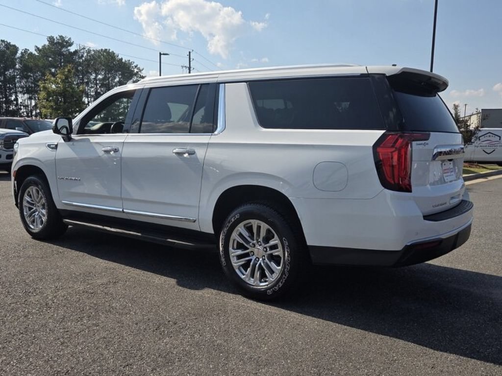 Used 2022 GMC Yukon XL SLT w/ SLT Premium Package RWD image 8
