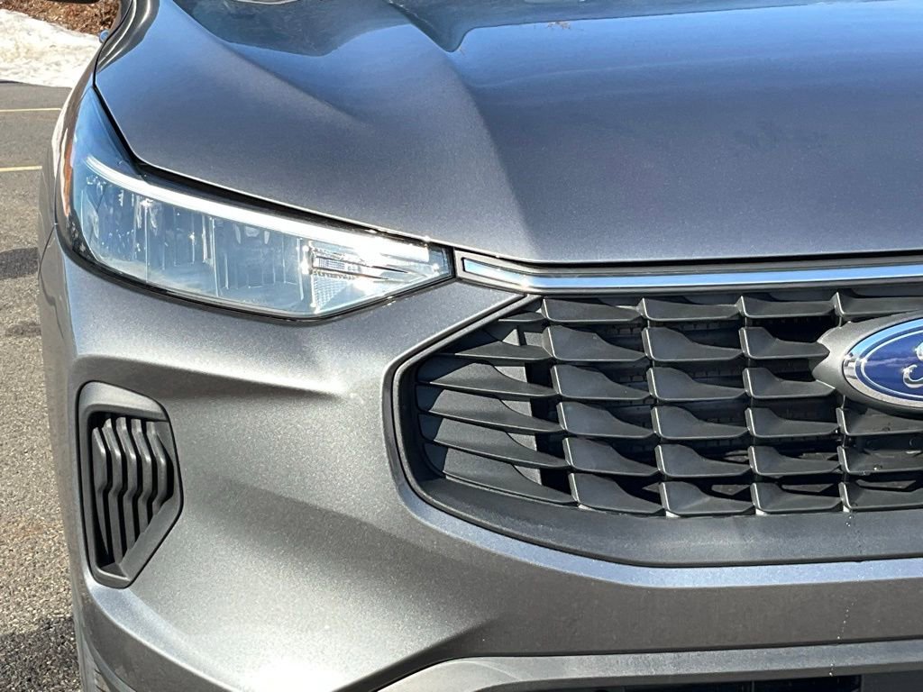 New 2026 Ford Escape Active AWD/4WD image 2