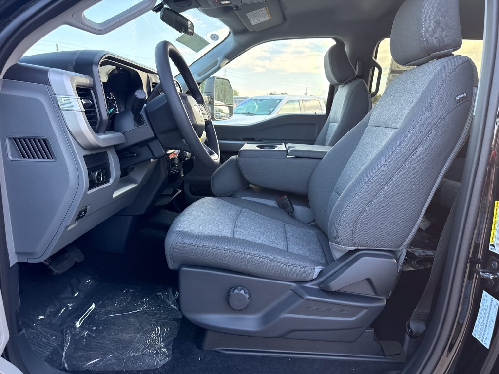New 2027 Ford F250 XL w/ STX Appearance Package AWD/4WD image 18