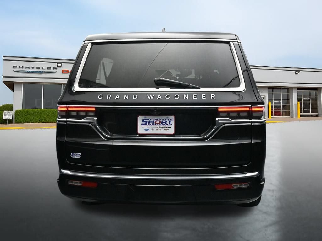 Used 2024 Jeep Grand Wagoneer L 4WD image 4