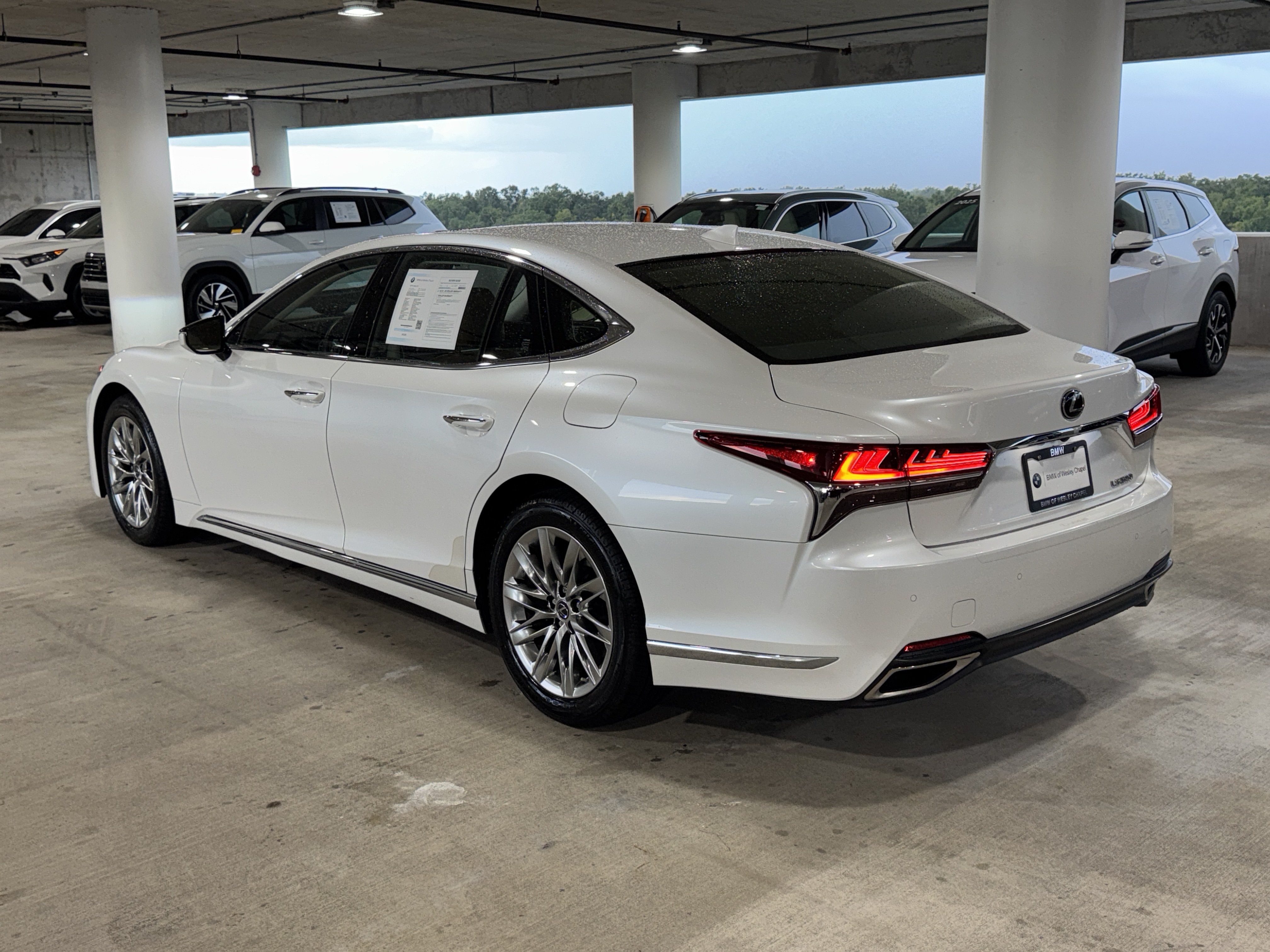 Used 2019 Lexus LS 500 w/ Accessory Package (Z2) RWD image 6