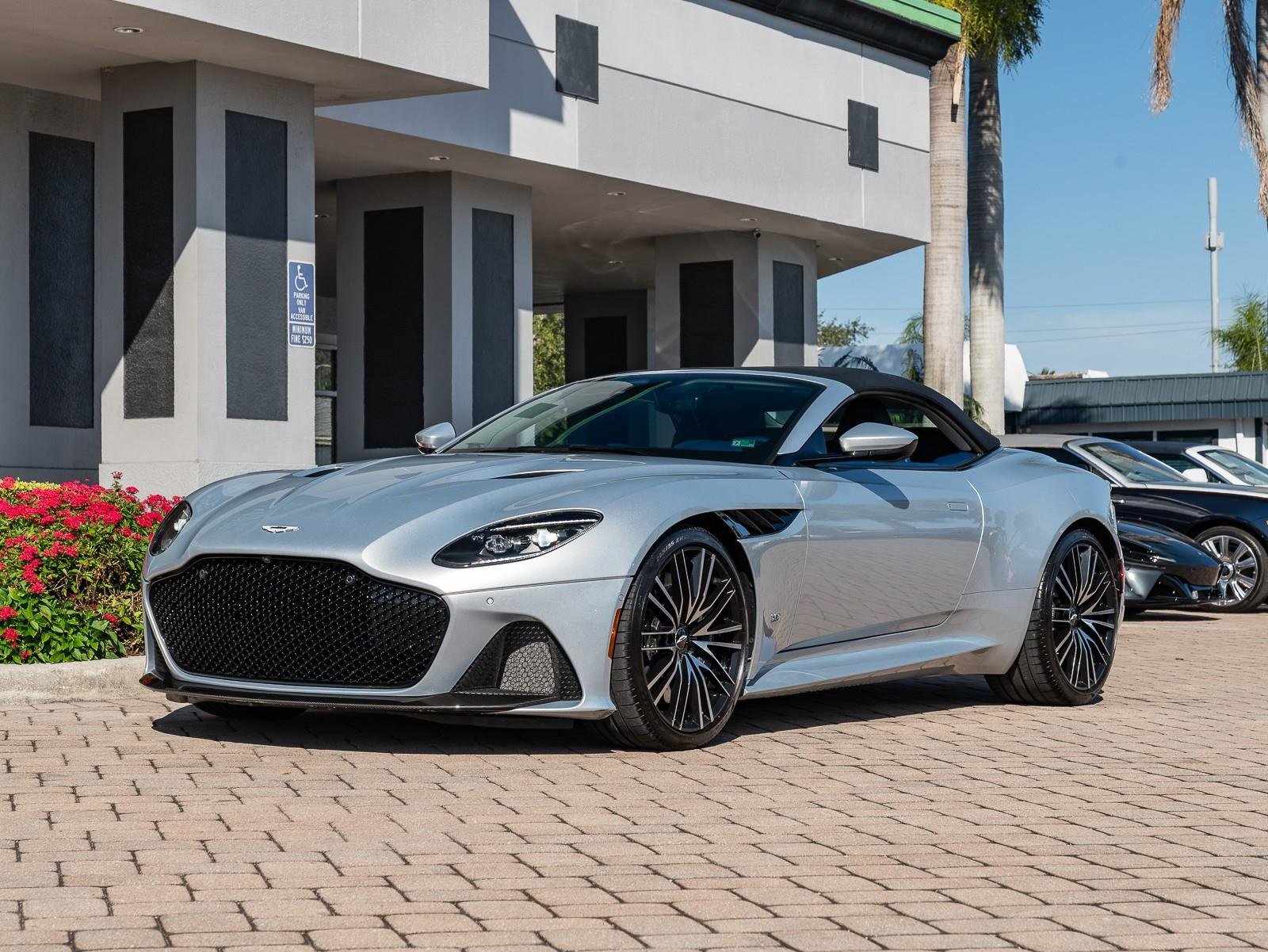 Used 2020 Aston Martin DBS Superleggera Volante image 38