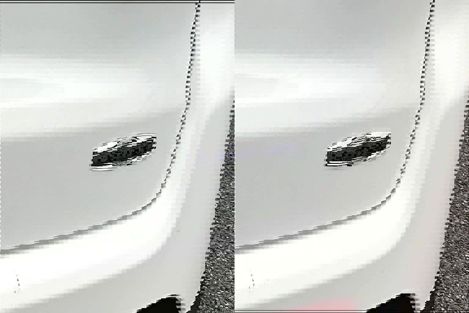 Used 2024 Jeep Compass Latitude image 11