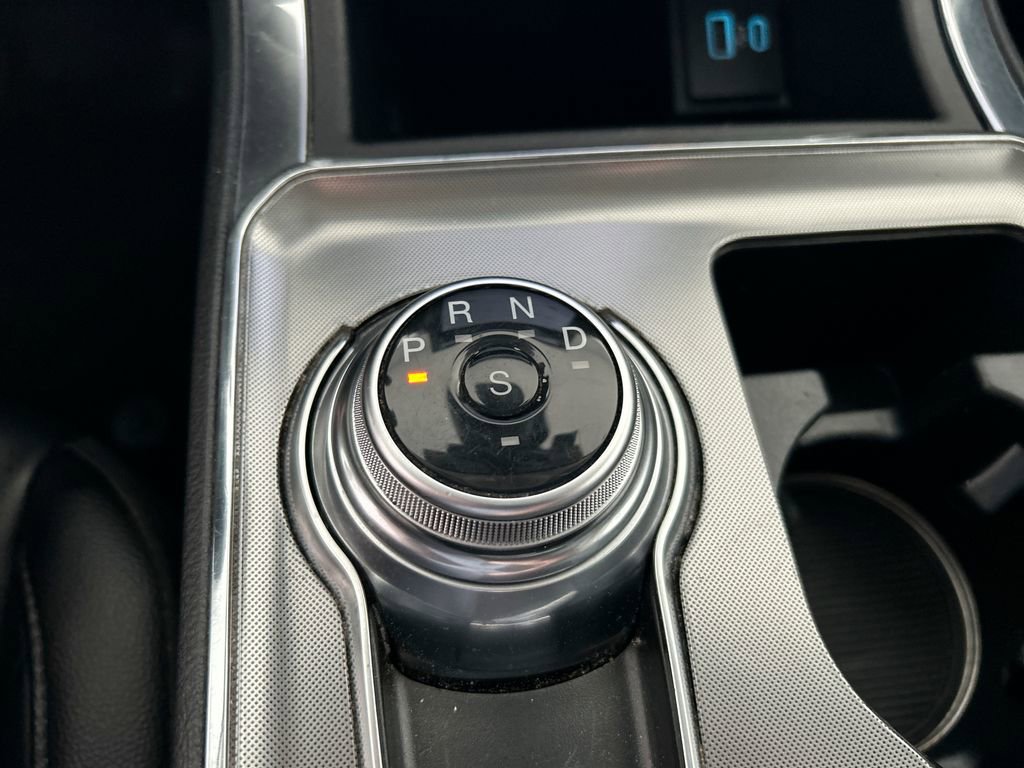 Used 2024 Ford Edge Titanium image 30