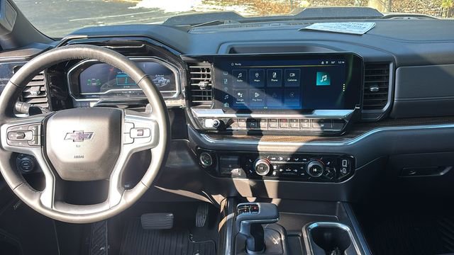 Used 2024 Chevrolet Silverado 1500 LT Trail Boss w/ LT Trail Boss Premium Package image 9