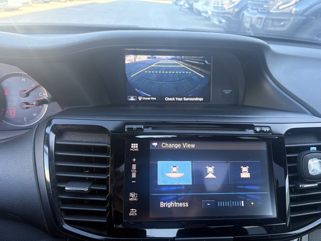 Used 2016 Honda Accord EX image 25