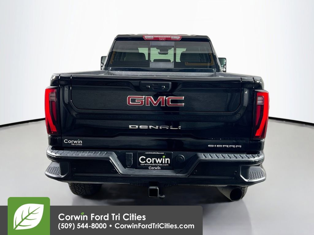 Used 2024 GMC Sierra 3500 Denali w/ Technology Package image 14