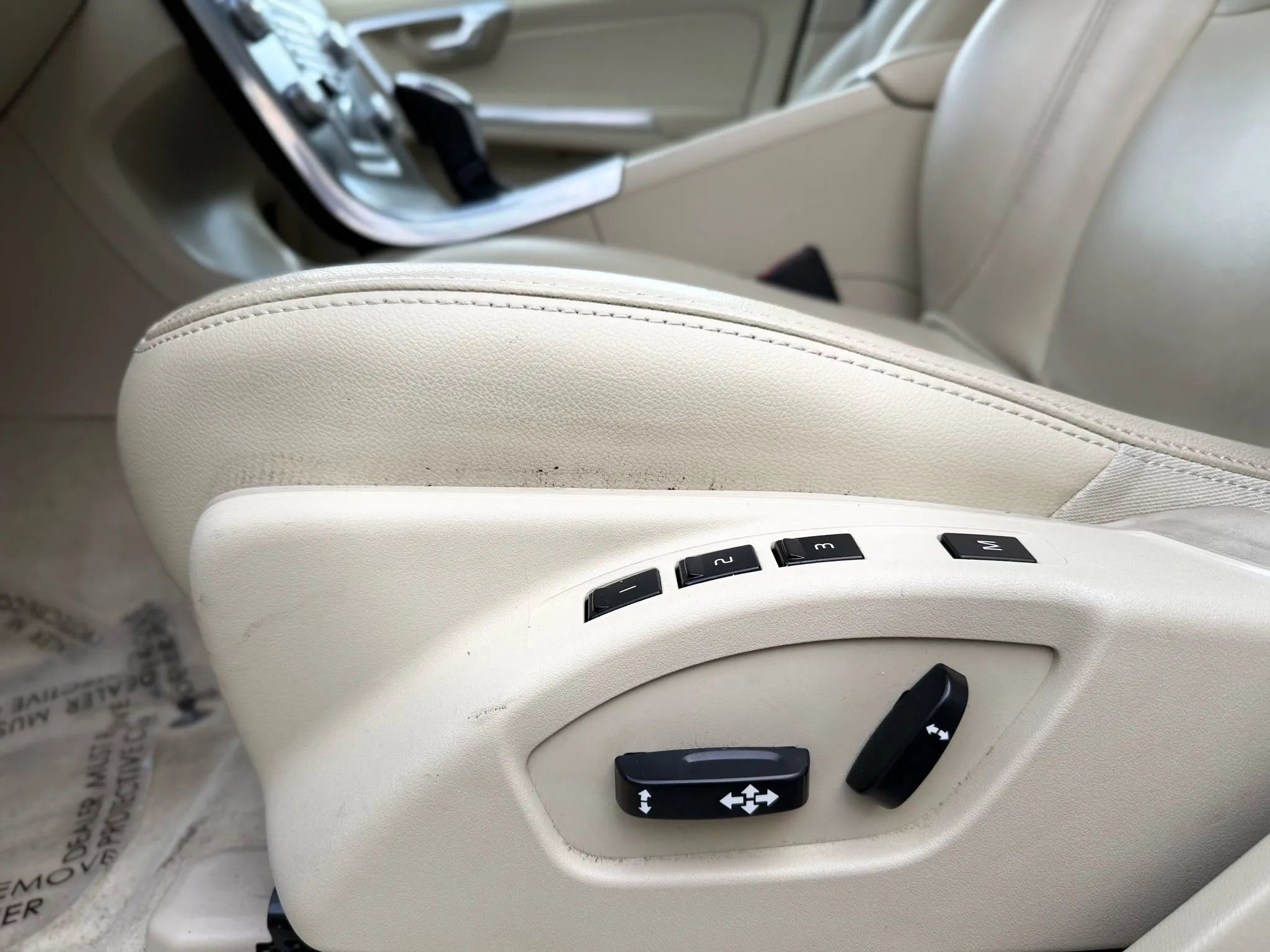 Used 2015 Volvo S60 T5 Premier image 25