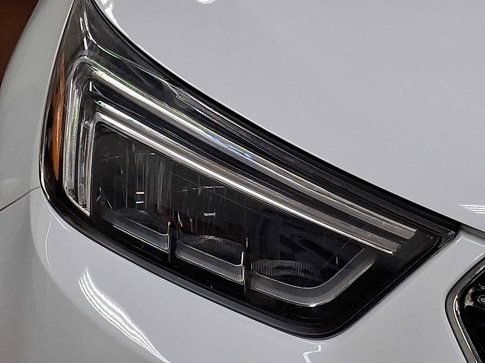 Used 2019 Buick Encore Essence w/ Experience Buick Package image 7