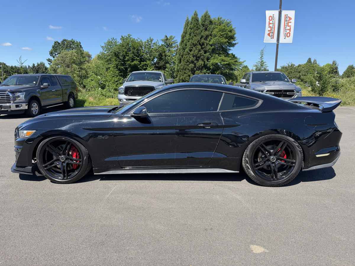 Used 2017 Ford Mustang GT Premium RWD image 5