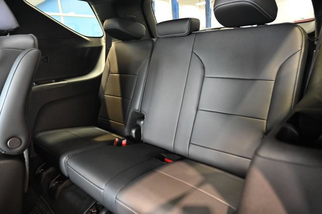 New 2026 Chevrolet Traverse LT w/ Driver Confidence Package FWD image 11