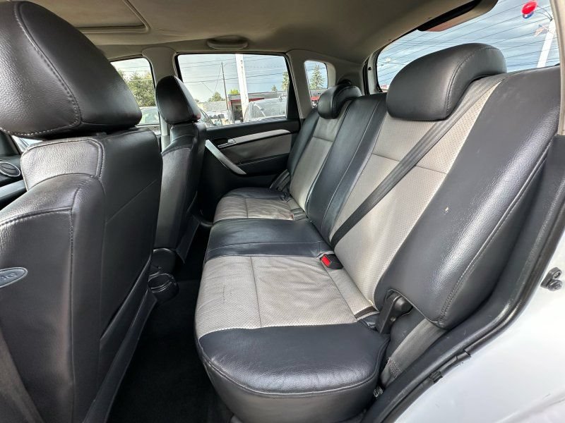 Used 2011 Chevrolet Aveo5 LT FWD image 13