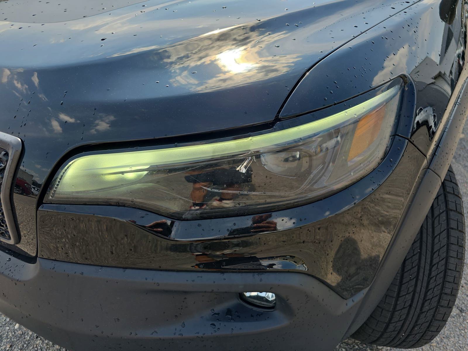 Used 2020 Jeep Cherokee Trailhawk w/ Cold Weather Group image 33