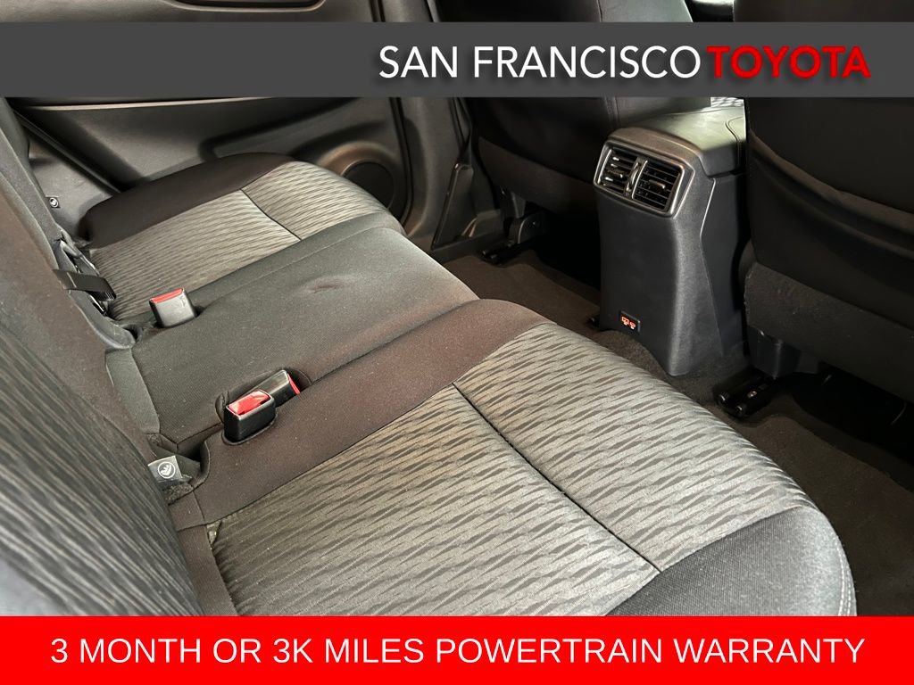 Used 2019 Nissan Rogue SV w/ Premium Package image 18