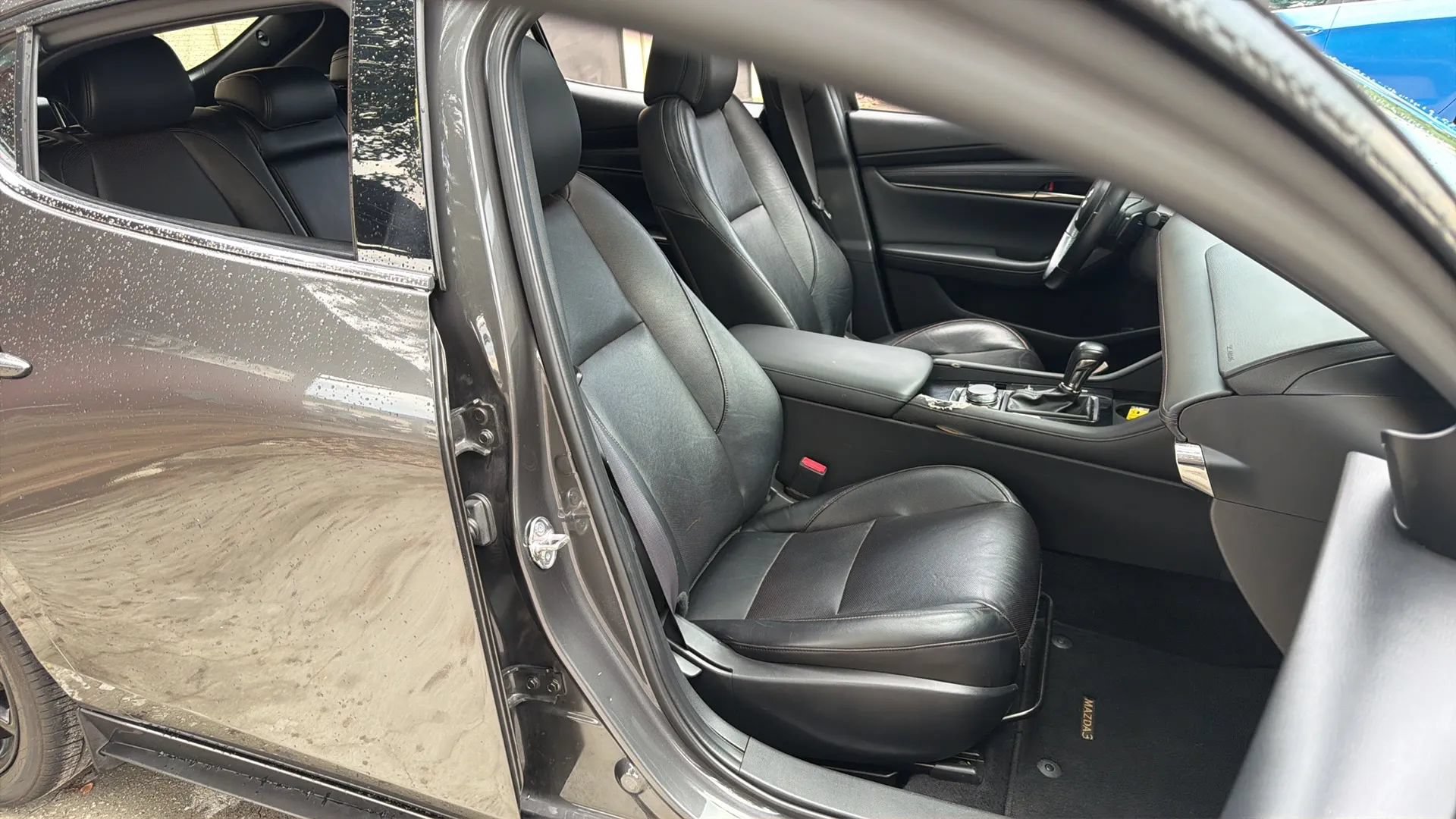 Used 2019 MAZDA MAZDA3 Hatchback w/ Premium Package FWD image 31