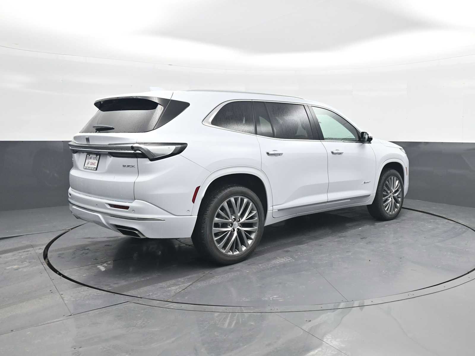New 2026 Buick Enclave Avenir w/ Super Cruise Package image 8