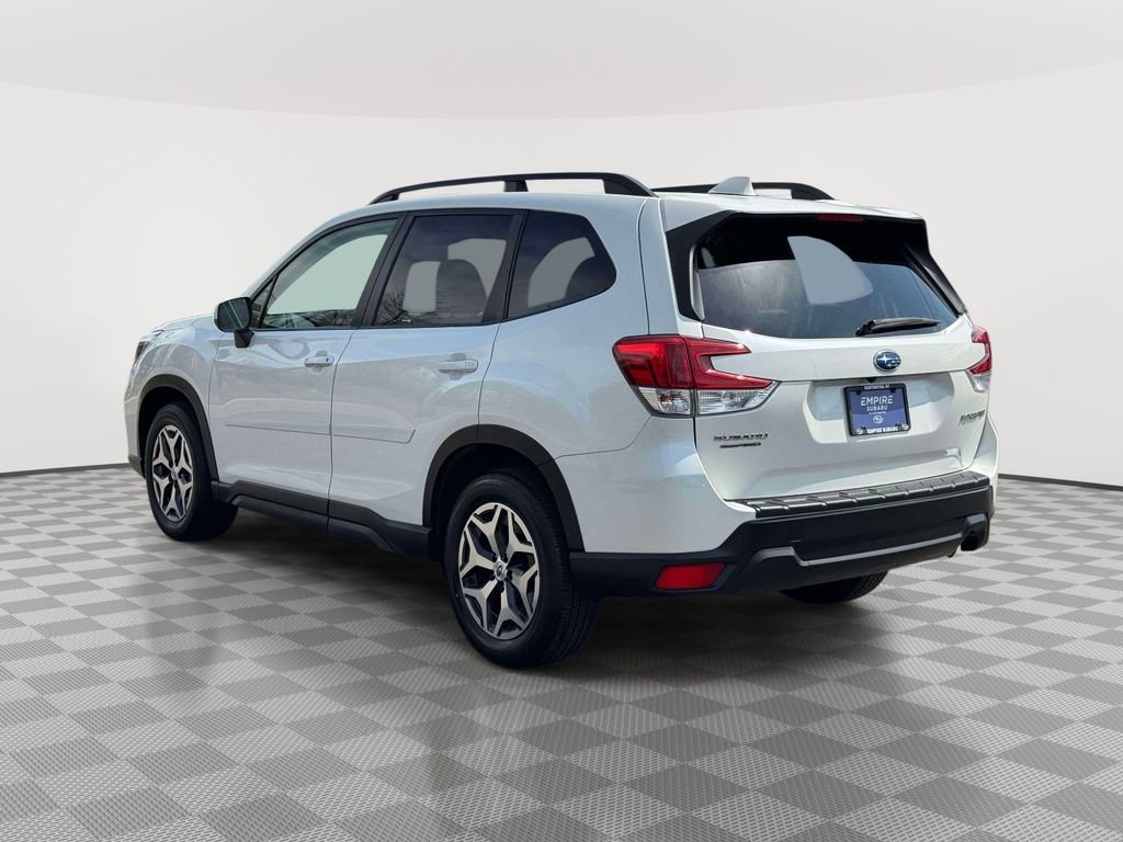 Used 2020 Subaru Forester Premium image 5