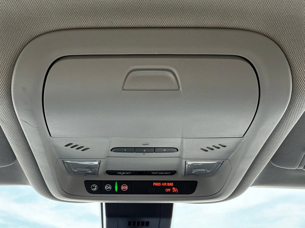 Used 2020 Chevrolet Equinox LT AWD/4WD image 25