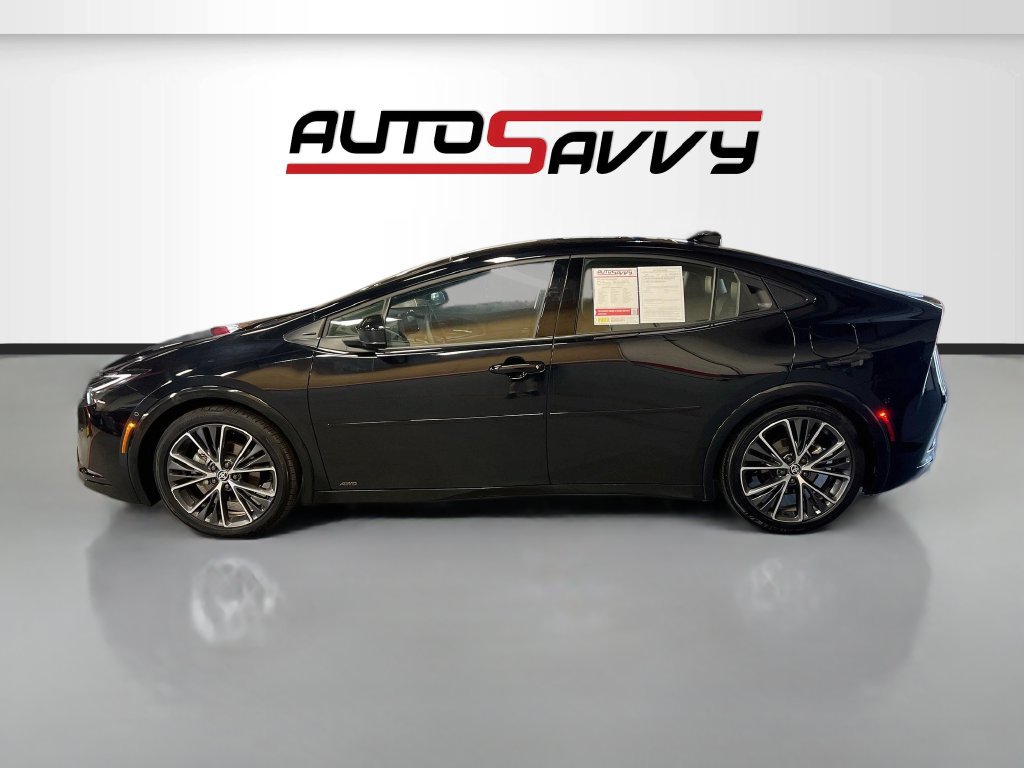 Used 2026 Toyota Prius Limited w/ Limited Premium Package AWD/4WD image 4