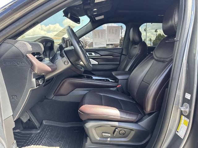 Certified 2025 Ford Explorer Platinum RWD image 20