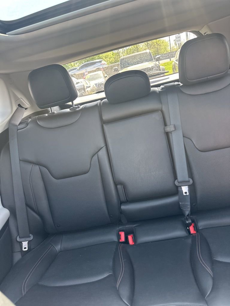 Used 2022 Jeep Compass Limited w/ Sun and Sound Group image 4