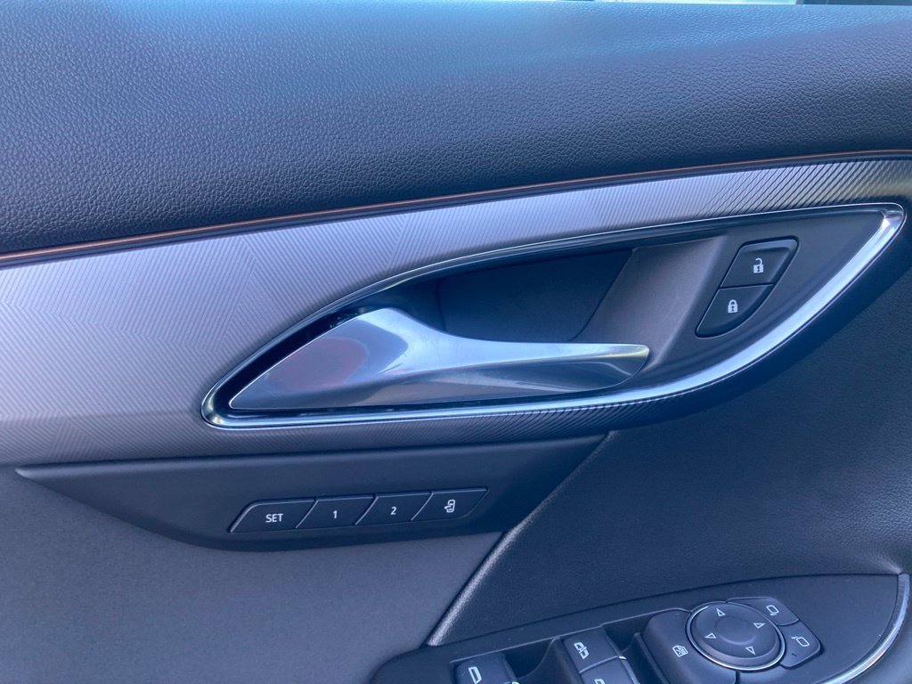 Used 2025 Buick Envision Sport Touring AWD/4WD image 21