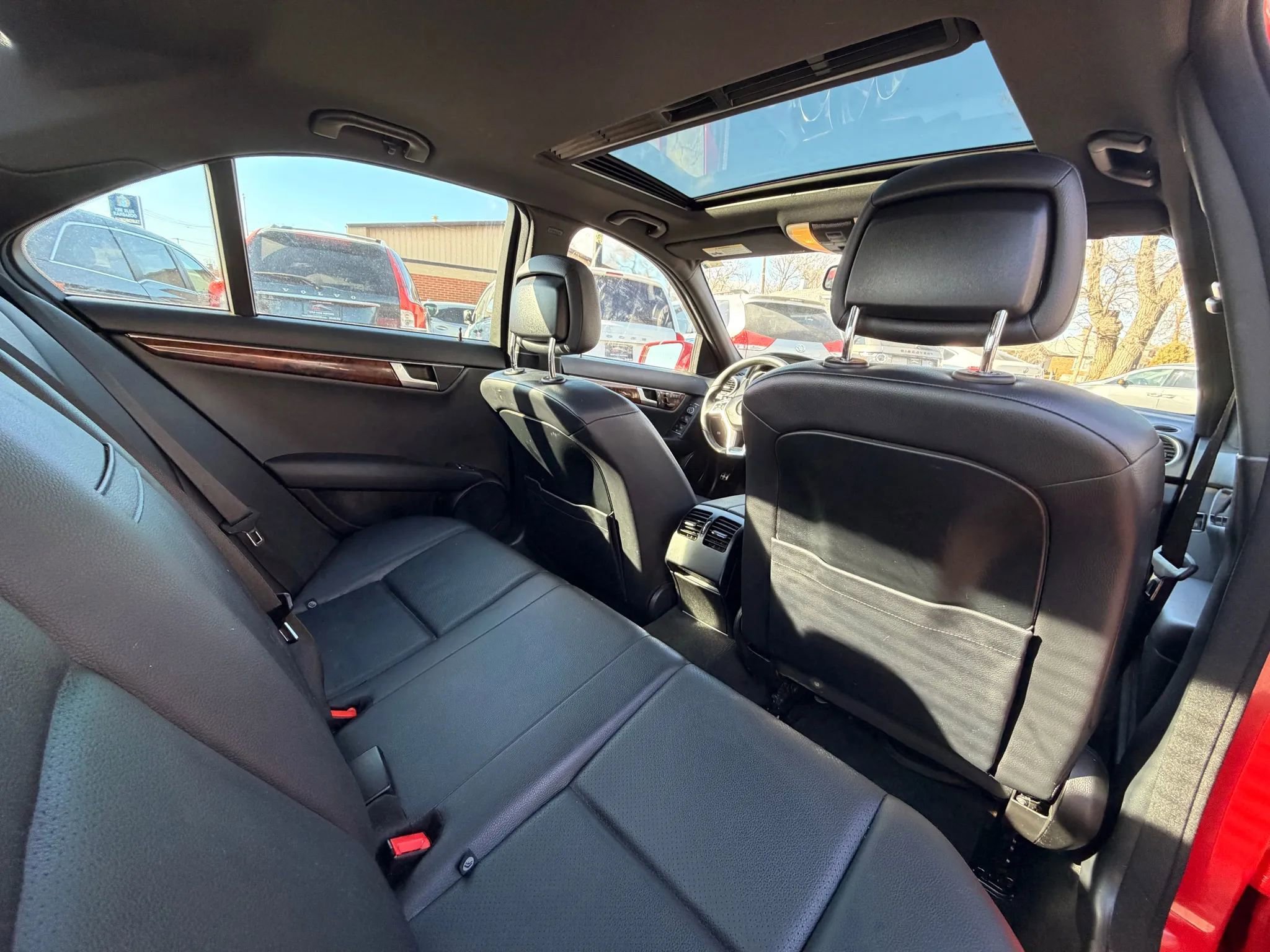 Used 2014 Mercedes-Benz C 300 4MATIC Sedan image 24