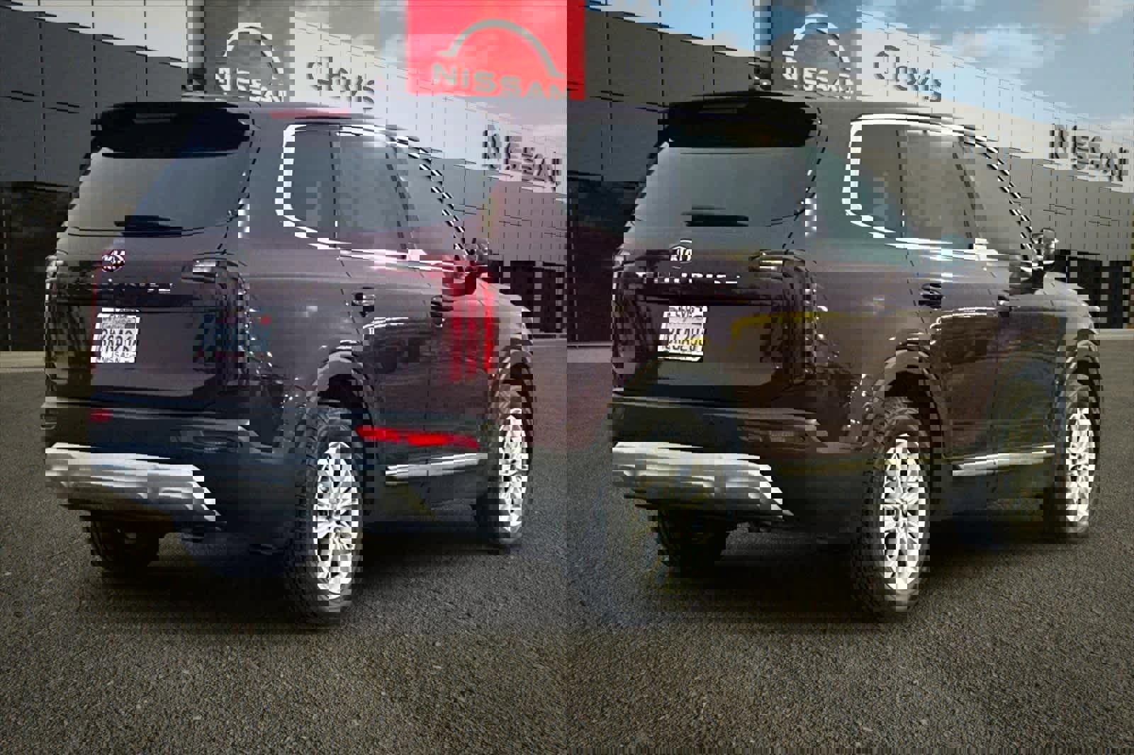 Used 2020 Kia Telluride LX image 3