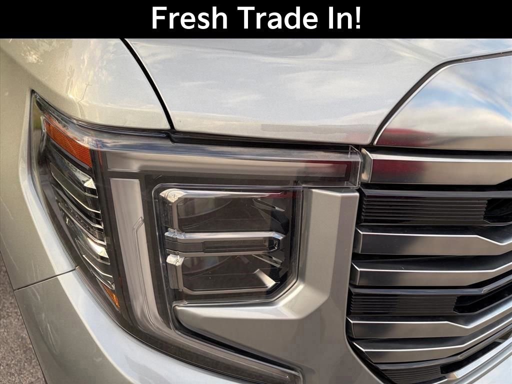 Used 2024 GMC Sierra 1500 AT4 w/ Technology Package image 4